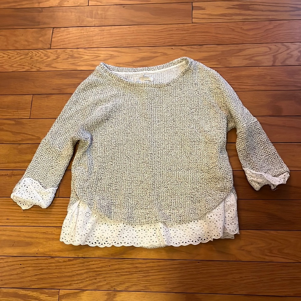 Anthropologie Monday Tuesday Sweater Womens XS Gray Eyelet Embroidery Bottom